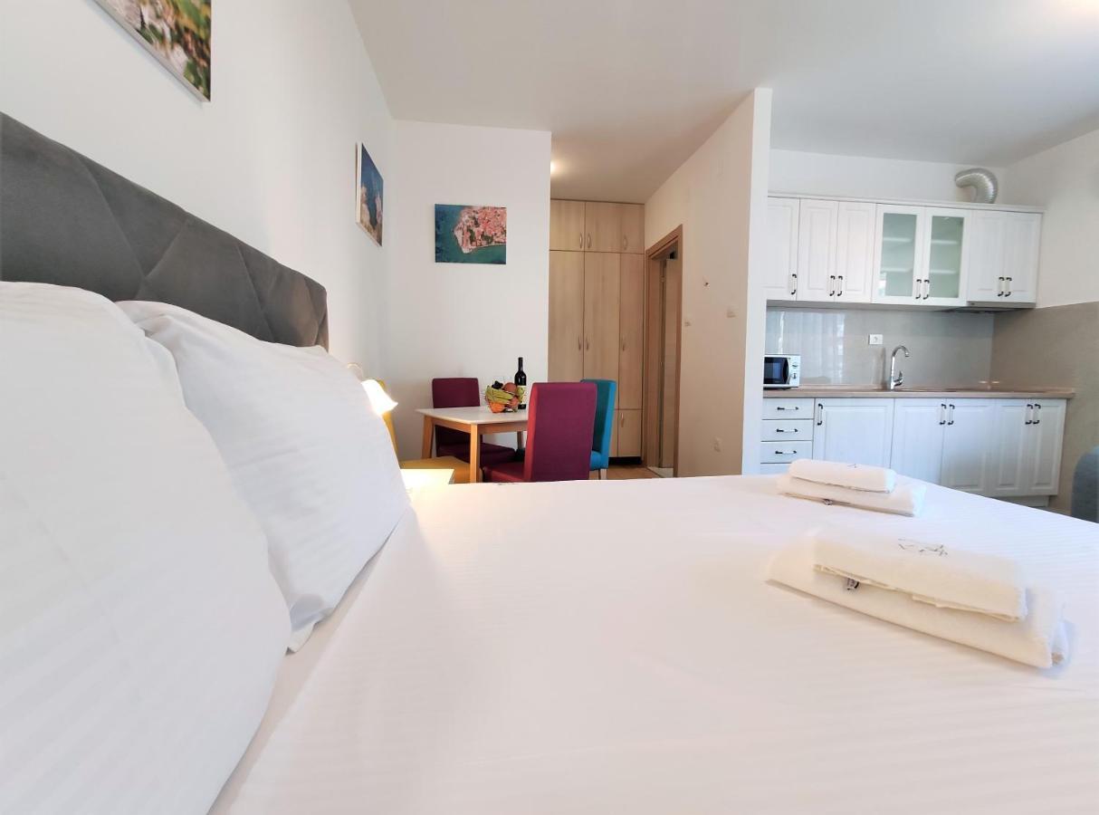 Kala Rooms & Suites Budva Buitenkant foto