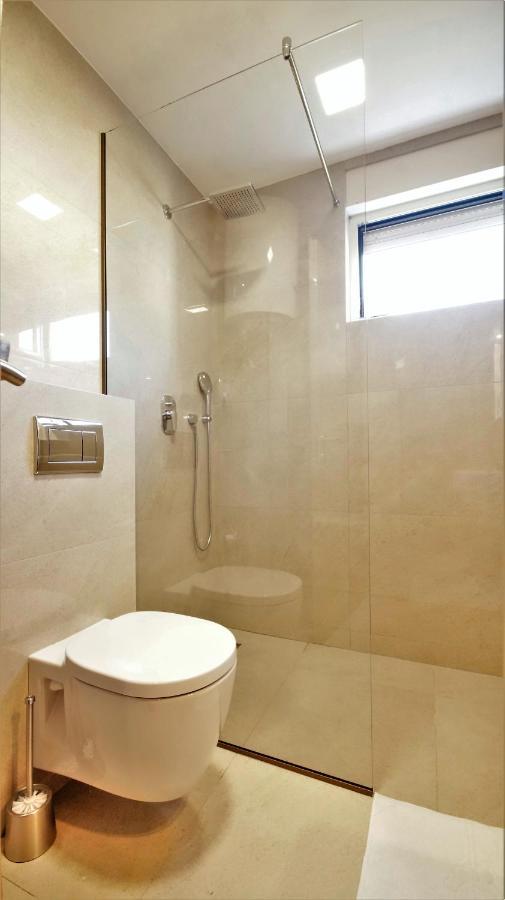 Kala Rooms & Suites Budva Buitenkant foto
