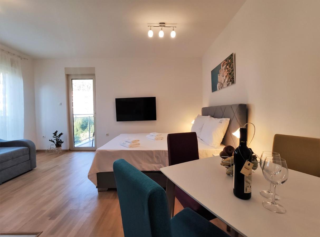 Kala Rooms & Suites Budva Buitenkant foto
